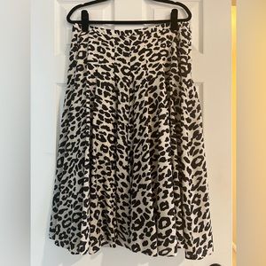 Akris Punto leopard print skirt size 12